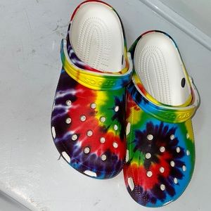 Crocs Classic Tie-Dye Women 11, Men 9. SLIP ON Shoes.